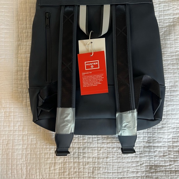 NWT Hunter Target Backpack Medium Navy 20th Anniversary XXO - Picture 2 of 4